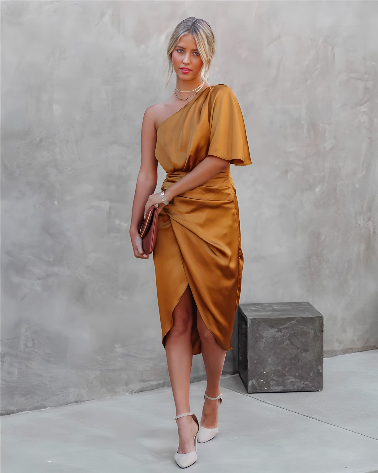 Supreme SilkDress™ |  Elegante zijden jurk met één schouder
