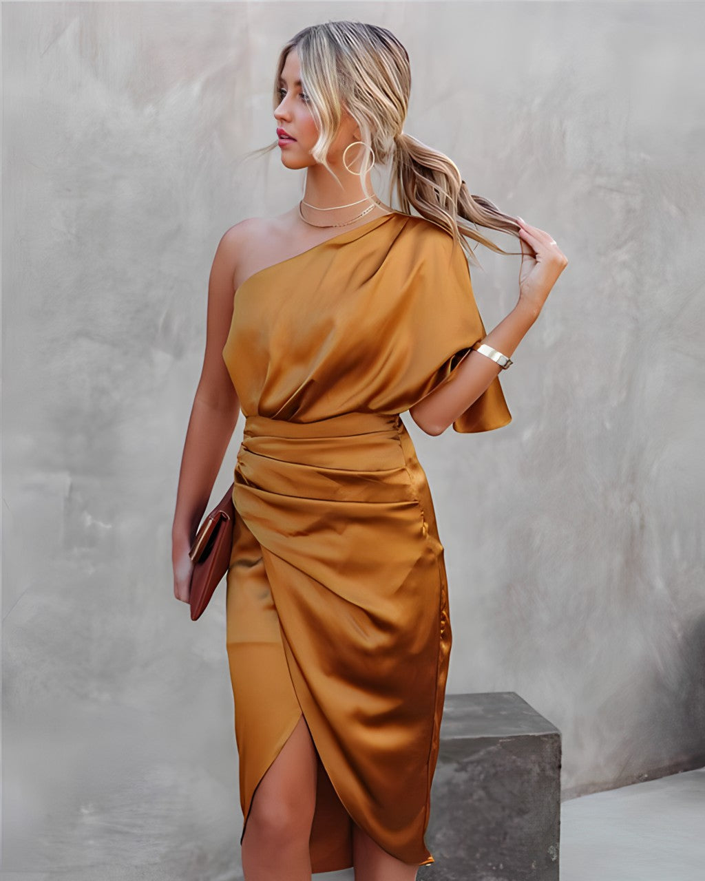 Supreme SilkDress™ |  Elegante zijden jurk met één schouder