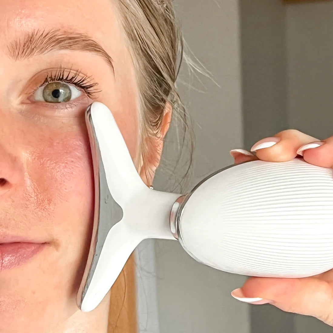 Supreme SkinGlow™  | Transformeer je gezicht en laat je huis opnieuw stralen!